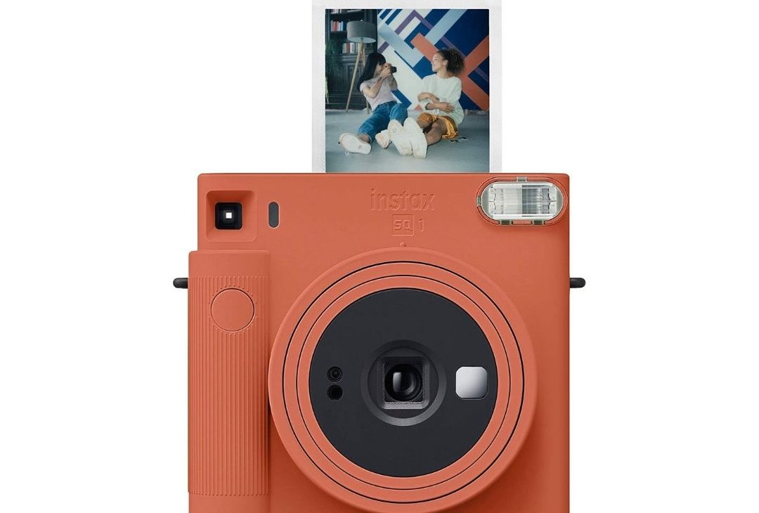 Shop |  Hover to zoom.  Fujifilm SQ1 Instax Square Camera