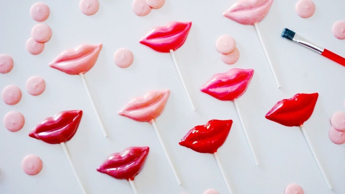 Candy Lips – Cupcake Toppers