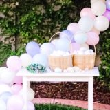 Easter party balloon garland | casapizzi.com