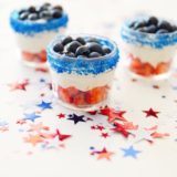 Red, white, and blue panna cotta jars for 4th of July | casapizzi.com