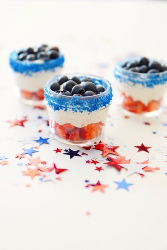 Red, white, and blue panna cotta jars for 4th of July | casapizzi.com