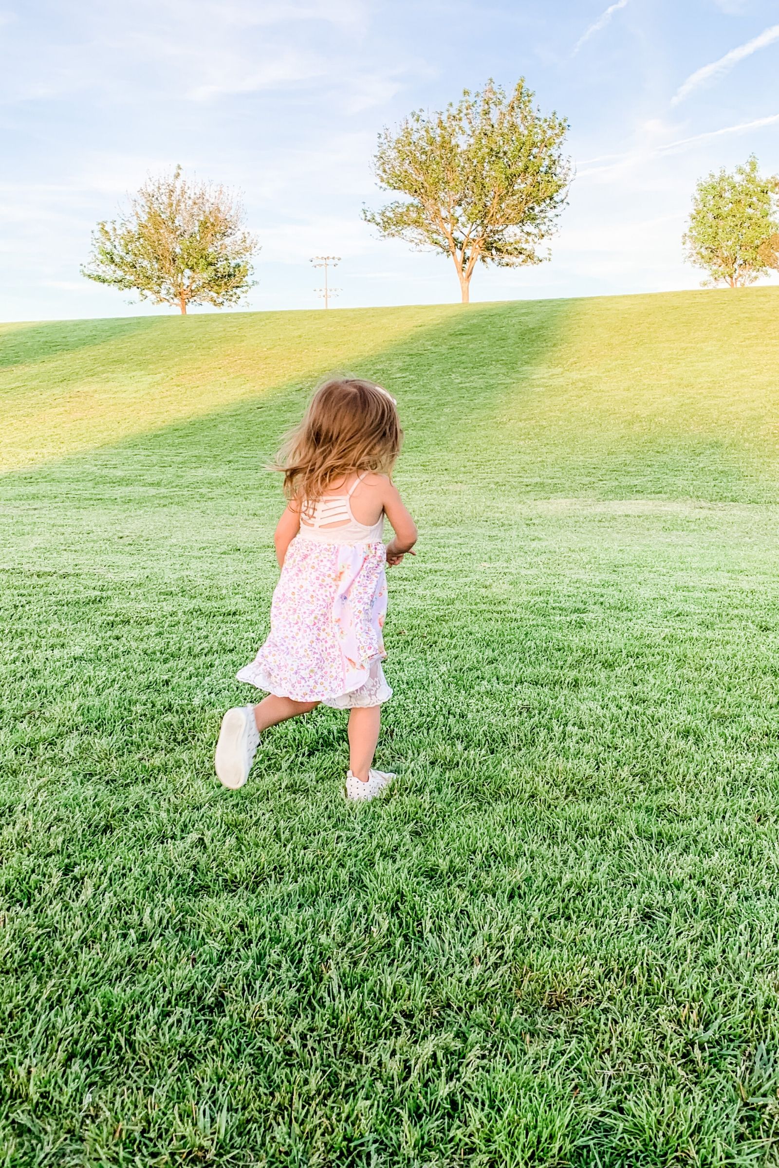 45 activities for little kids that requires zero prep work and zero clean up.