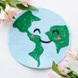 DIY Earth hand puppet for Earth day.