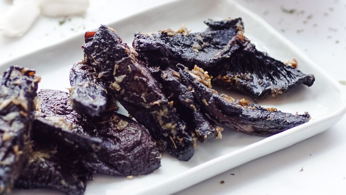 caramelized portobello mushroom with garlic, and thyme recipe