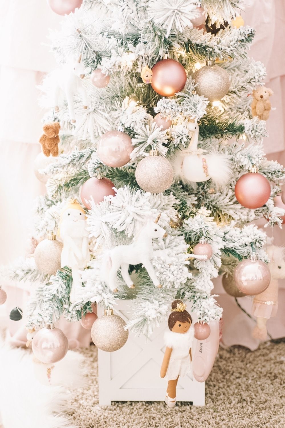 Small and Beautiful Christmas Trees for Kids Bedrooms. | Girl's Room Decor Ideas