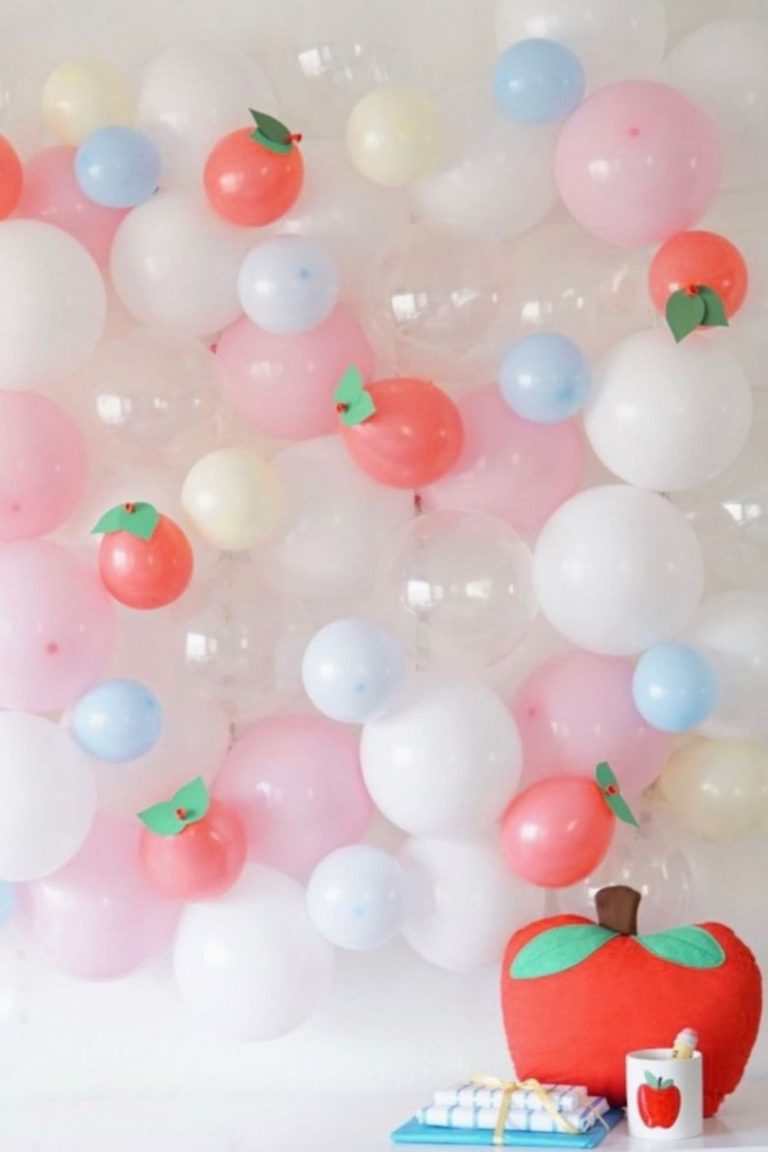 How to make a back to school balloon backdrop step by step
